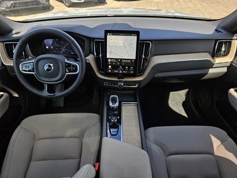 New 2026 Volvo XC60 B5 Plus w/ Protection Package Premier image 33