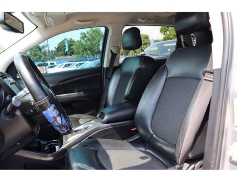 Used 2017 Dodge Journey Crossroad image 24