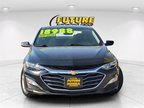 Used 2023 Chevrolet Malibu LT image 2