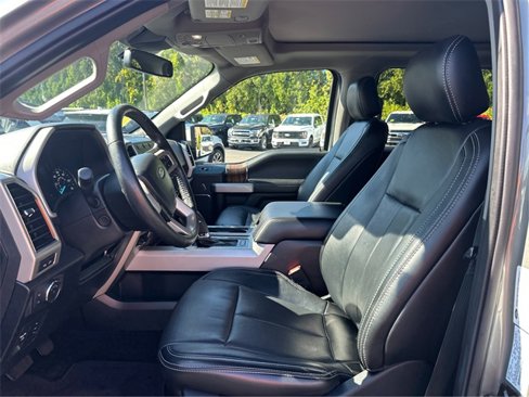 Used 2019 Ford F150 Lariat w/ Equipment Group 502A Luxury image 9