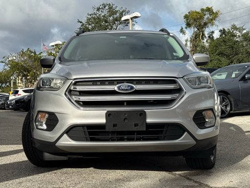 Used 2017 Ford Escape SE w/ Equipment Group 201A image 7