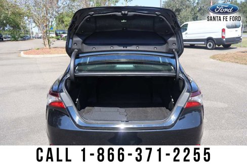 Used 2024 Toyota Camry SE image 27