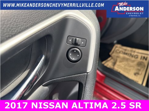 Used 2017 Nissan Altima 2.5 SR w/ Midnight Edition Package image 17