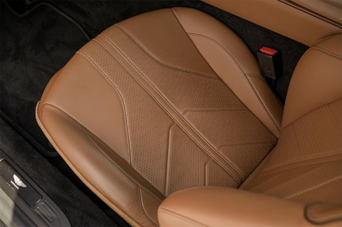 New 2025 Aston Martin V8 Vantage Coupe image 33