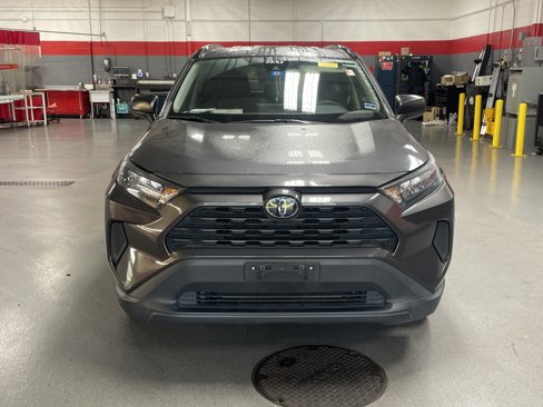 Used 2021 Toyota RAV4 LE image 5