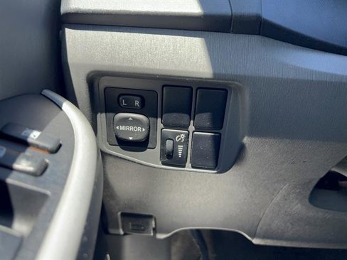 Used 2011 Toyota Prius One image 22
