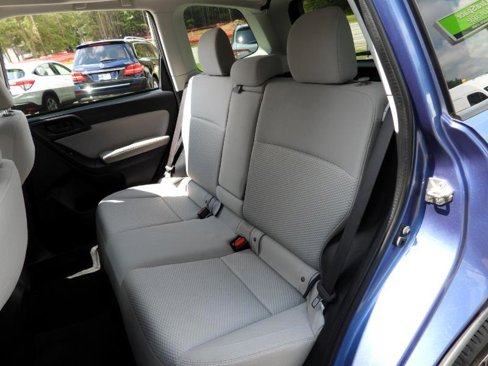 Used 2017 Subaru Forester 2.5i Premium image 35