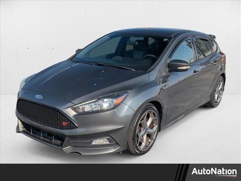 Used 2018 Ford Focus ST image 1