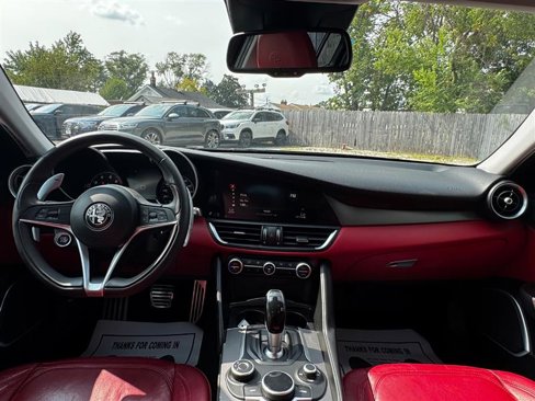 Used 2017 Alfa Romeo Giulia w/ Sport Appearance Package image 38