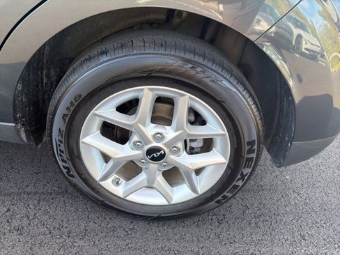 Certified 2023 Kia Soul LX w/ LX Technology Package image 22
