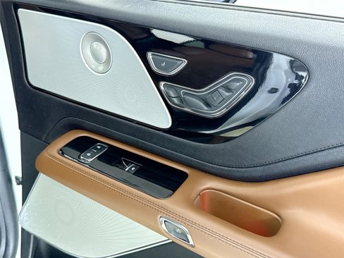 Used 2022 Lincoln Aviator Reserve w/ Equipment Group 201A image 35