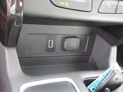 Used 2017 Ford Escape Titanium image 26
