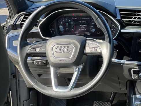 Used 2024 Audi Q3 2.0T Premium w/ Convenience Package image 19