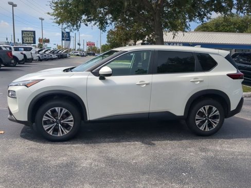 Used 2023 Nissan Rogue SV image 7