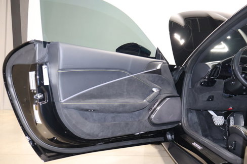 Used 2023 Ferrari Roma image 18