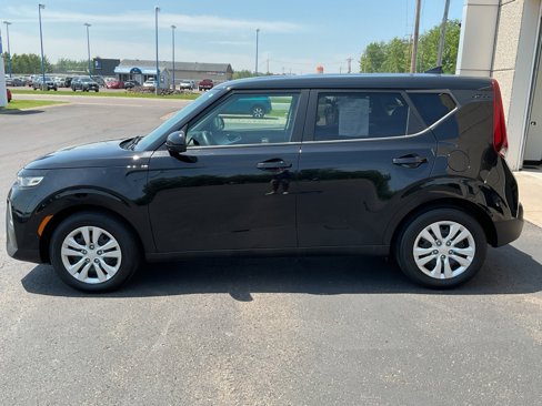 Used 2021 Kia Soul LX image 8