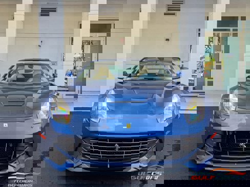 Used 2015 Ferrari F12 Berlinetta image 6