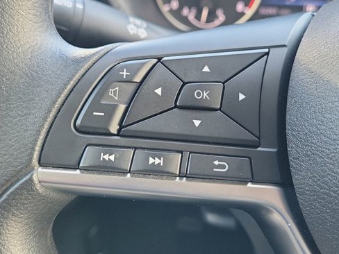 Used 2024 Nissan Sentra SV image 25