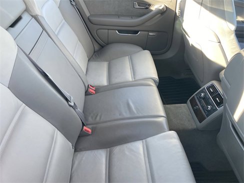Used 2008 Audi S8 image 7