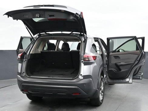 Used 2021 Nissan Rogue S image 38