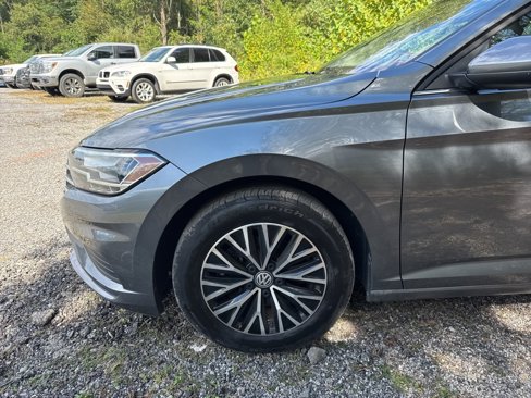 Used 2021 Volkswagen Jetta SE w/ SE Cold Weather Package image 6