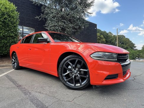 Used 2022 Dodge Charger SXT w/ Blacktop Package image 7