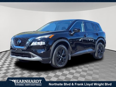 Used 2021 Nissan Rogue SV image 1