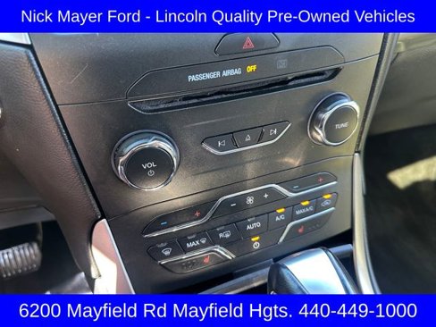 Used 2018 Ford Edge SEL w/ Equipment Group 201A image 17