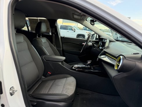 Used 2024 Chevrolet Trax LT w/ Driver Confidence Package image 25