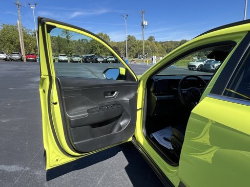 Used 2024 Hyundai Kona Limited image 12