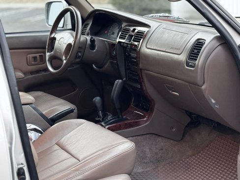 Used 1999 Toyota 4Runner Limited image 27
