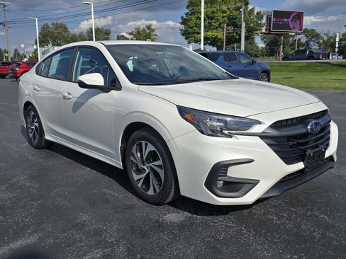 Used 2025 Subaru Legacy Premium image 3