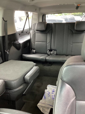 Used 2018 Chevrolet Suburban LT w/ LT Signature Package image 21