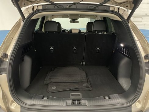 Used 2020 Ford Escape Titanium image 15