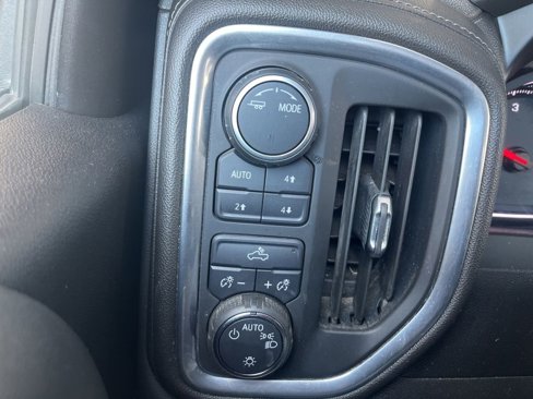 Used 2020 Chevrolet Silverado 1500 LT w/ Texas Edition image 18