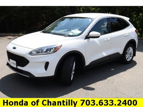 Used 2020 Ford Escape SE image 3