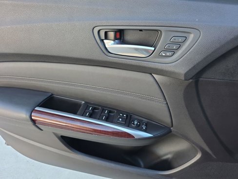 Used 2016 Acura TLX V6 image 24