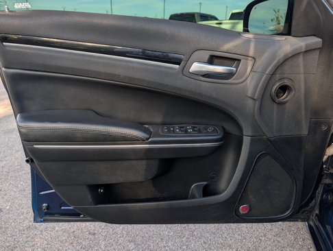 Used 2017 Chrysler 300 S image 25