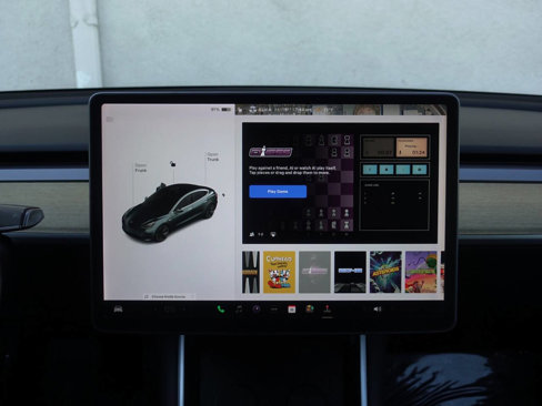 Used 2018 Tesla Model 3 Long Range image 38