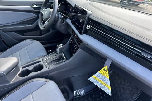 New 2025 Volkswagen Jetta SE image 14