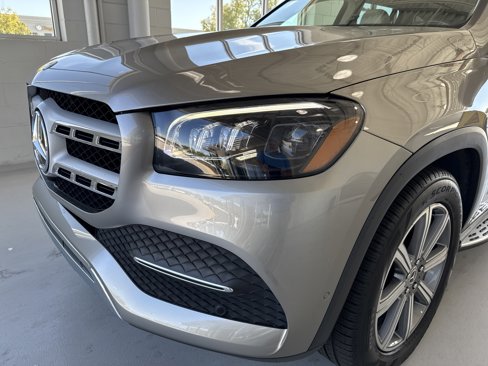 Used 2020 Mercedes-Benz GLS 450 4MATIC image 4