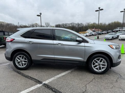 Used 2023 Ford Edge SEL image 8