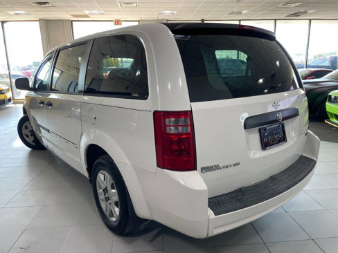 Used 2008 Chrysler Town & Country Touring w/ Trailer Tow Group image 5