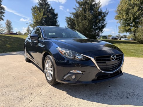 Used 2016 MAZDA MAZDA3 i Touring w/ Popular Equipment Package image 2