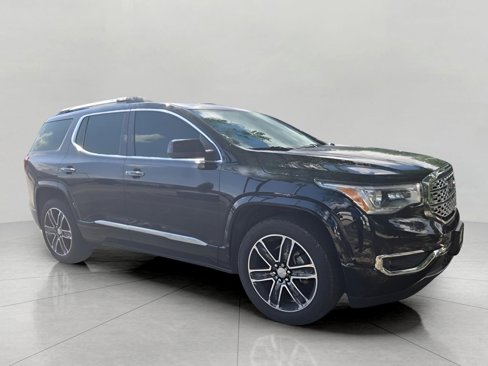 Used 2017 GMC Acadia Denali w/ Technology Package image 1