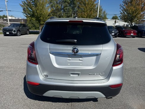 Used 2022 Buick Encore Preferred w/ Safety Package image 5