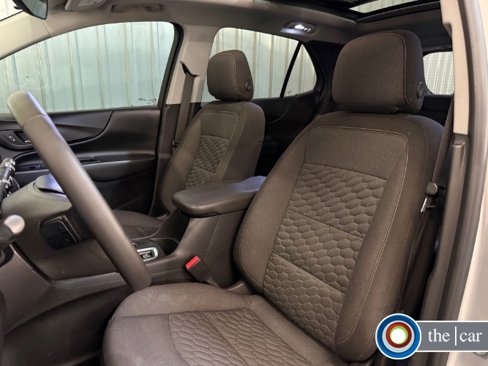 Used 2018 Chevrolet Equinox LT w/ Sun & Infotainment Package image 12