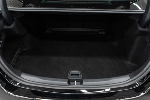 Used 2025 Mercedes-Benz C 300 4MATIC Sedan image 35