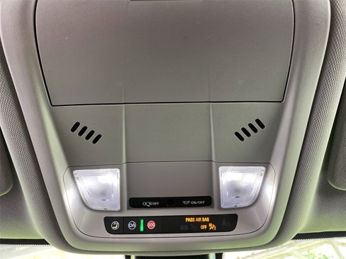 Used 2023 Chevrolet Blazer LT image 27