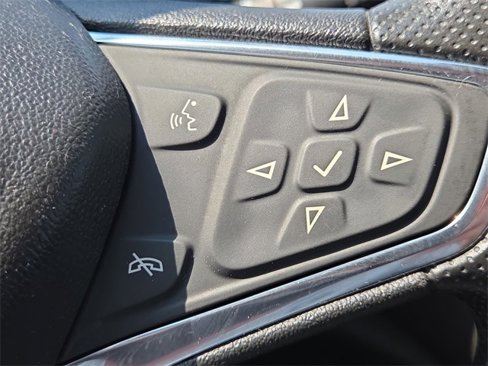 Certified 2020 Chevrolet Malibu LT image 38